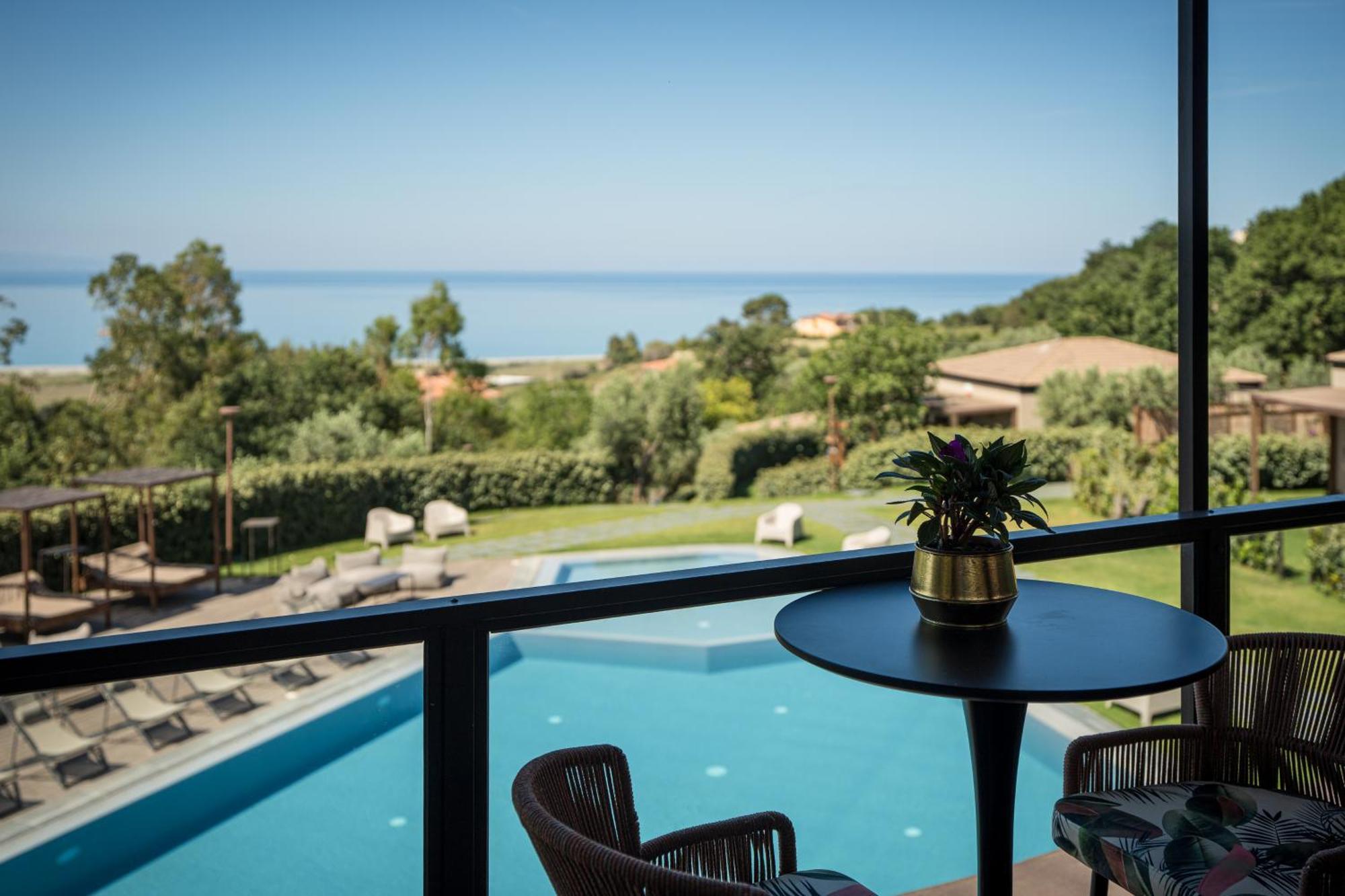 Hang Loose Cottage Hotel & Resort 4 Stelle Gizzeria Calabria Exteriér fotografie